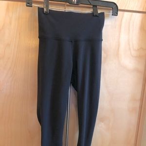 Lululemon size 2 yoga pants